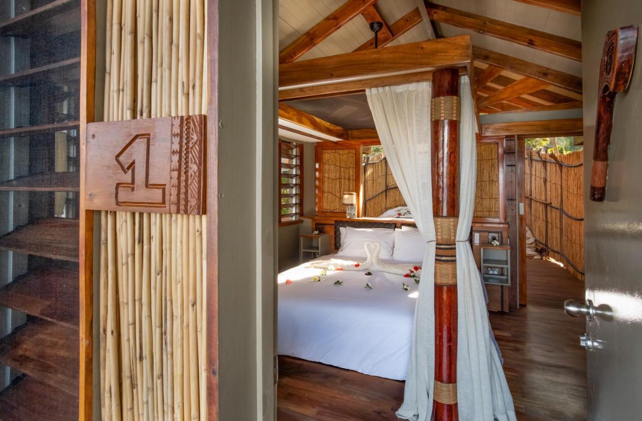 Barefoot Kuata Island Resort Exterior photo